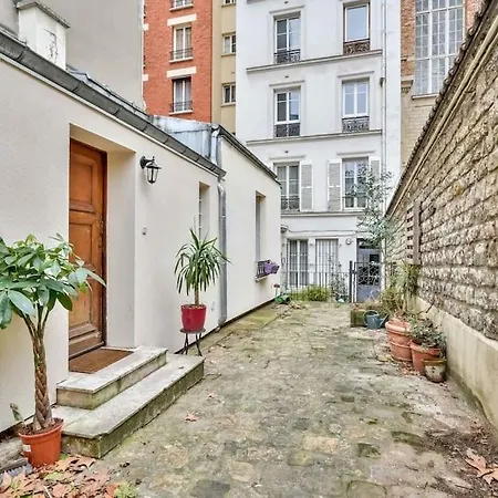 Stunning House With Garden 1 Minute From The Metro Semesterbostad